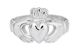 14KW Mens Claddagh Ring Size 11