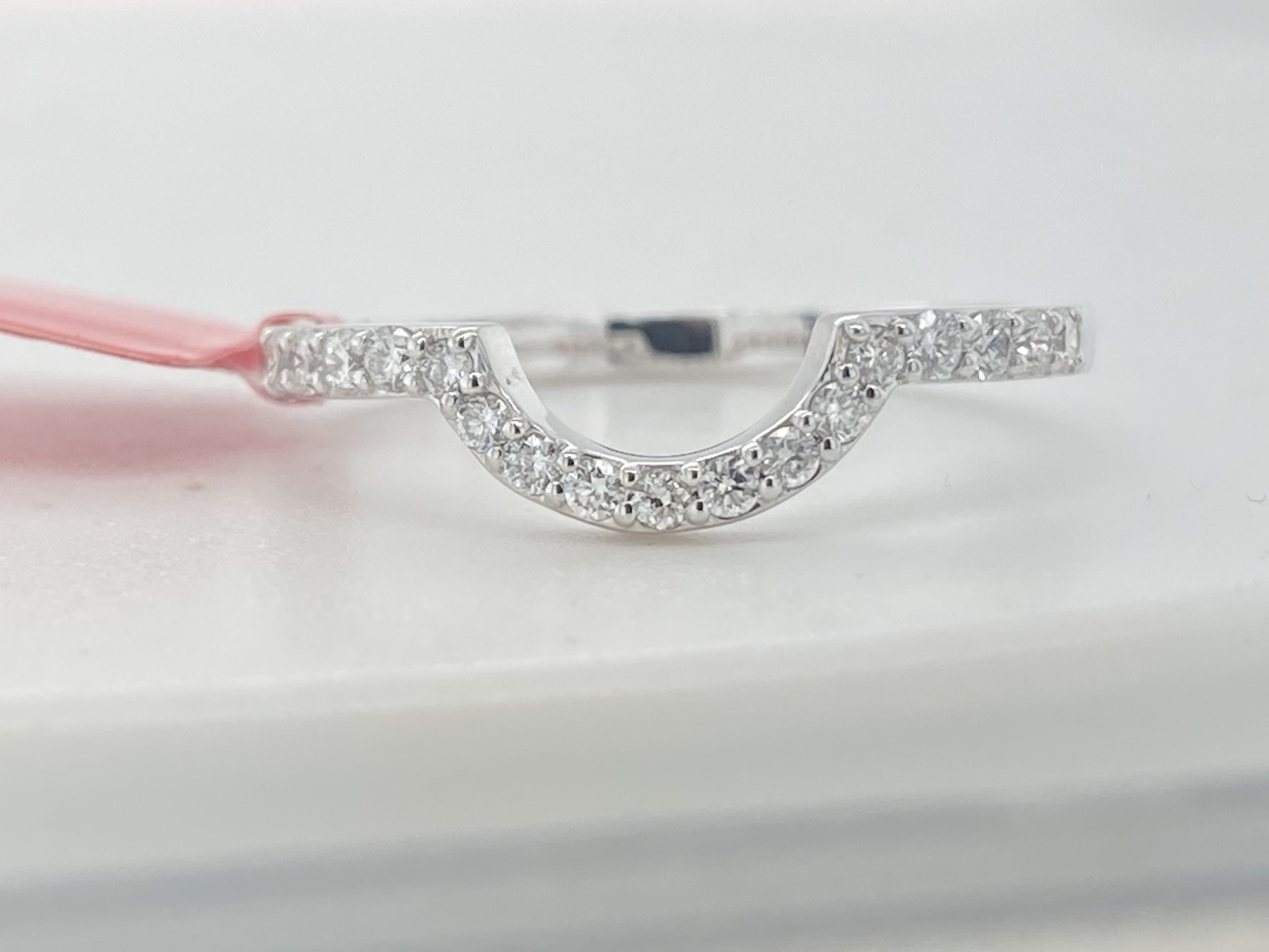 14KW .226TW LG Diamond Wedding Band