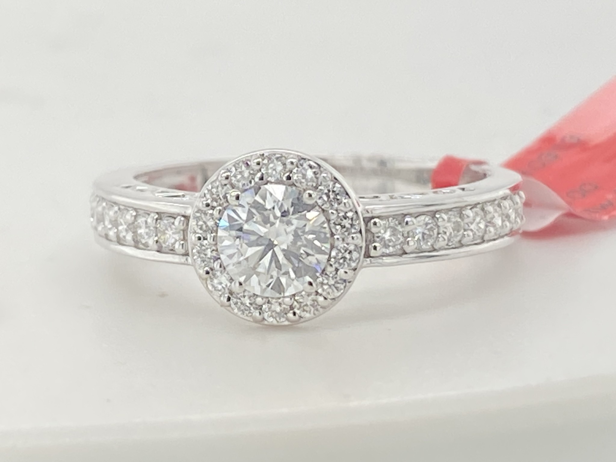 14KW .85TW LG Diamond Engagement Ring