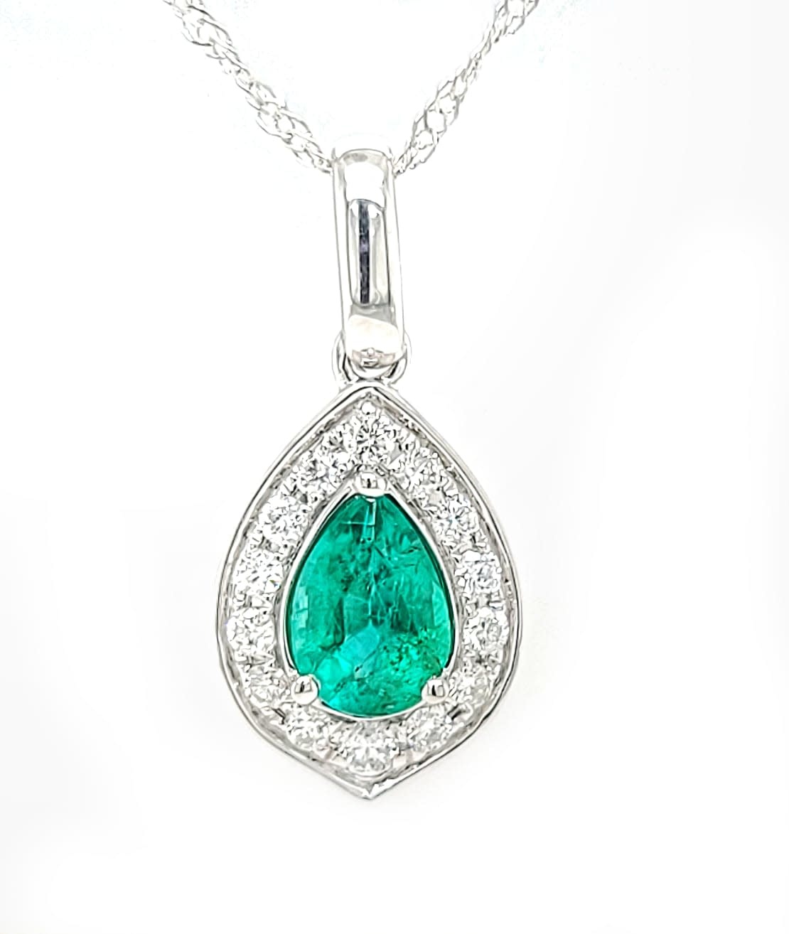14KW .42CT Emerald Halo Pendant .14tw 14KW .42CT Emerald Halo Pendant .14tw