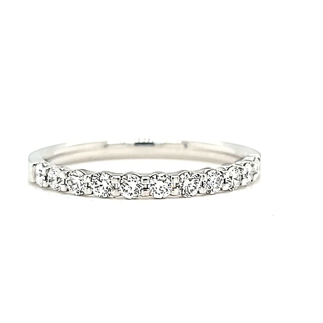 Platinum Nat Diamond .30tw wedding band