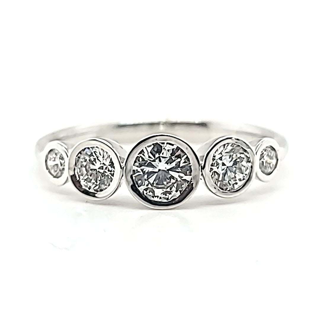 14KW .75TW LG Bezel Diamond Fashion Ring