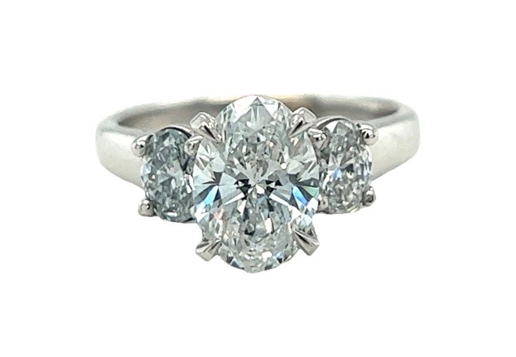 OV 1.81 D VS1 LG524227528 Lab Grown Diamond 3 stone engagement ring