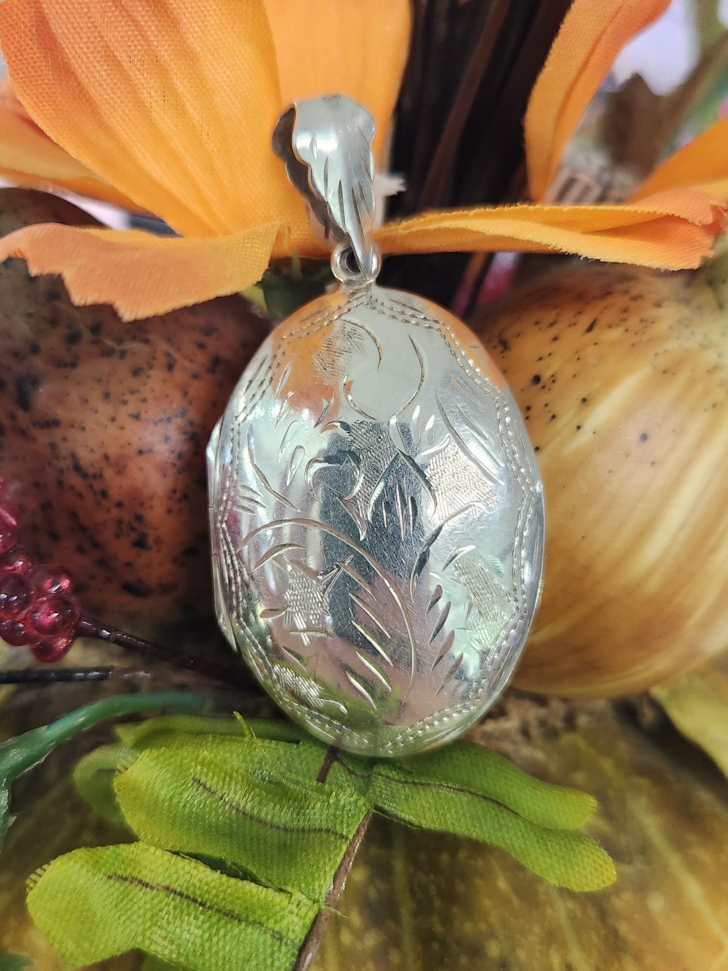 .925 Engraved Locket