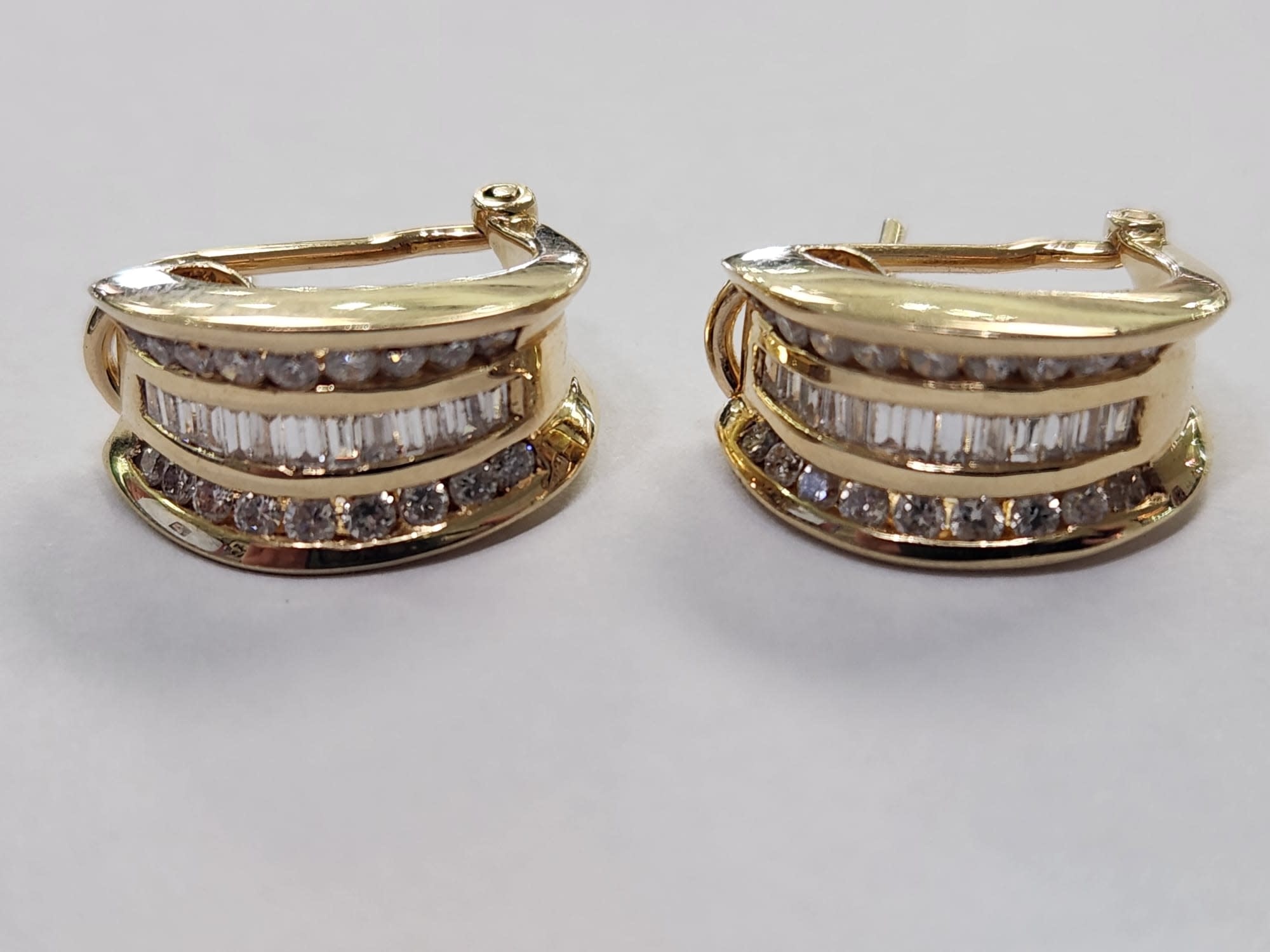 14KY 1CTTW Diamond Huggie Earrings