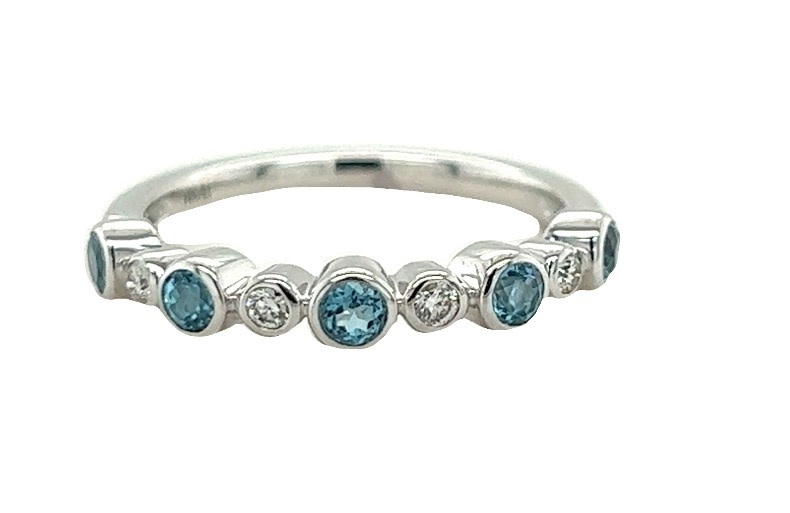 Legend 14KW Blue Topaz & Diamond Ring