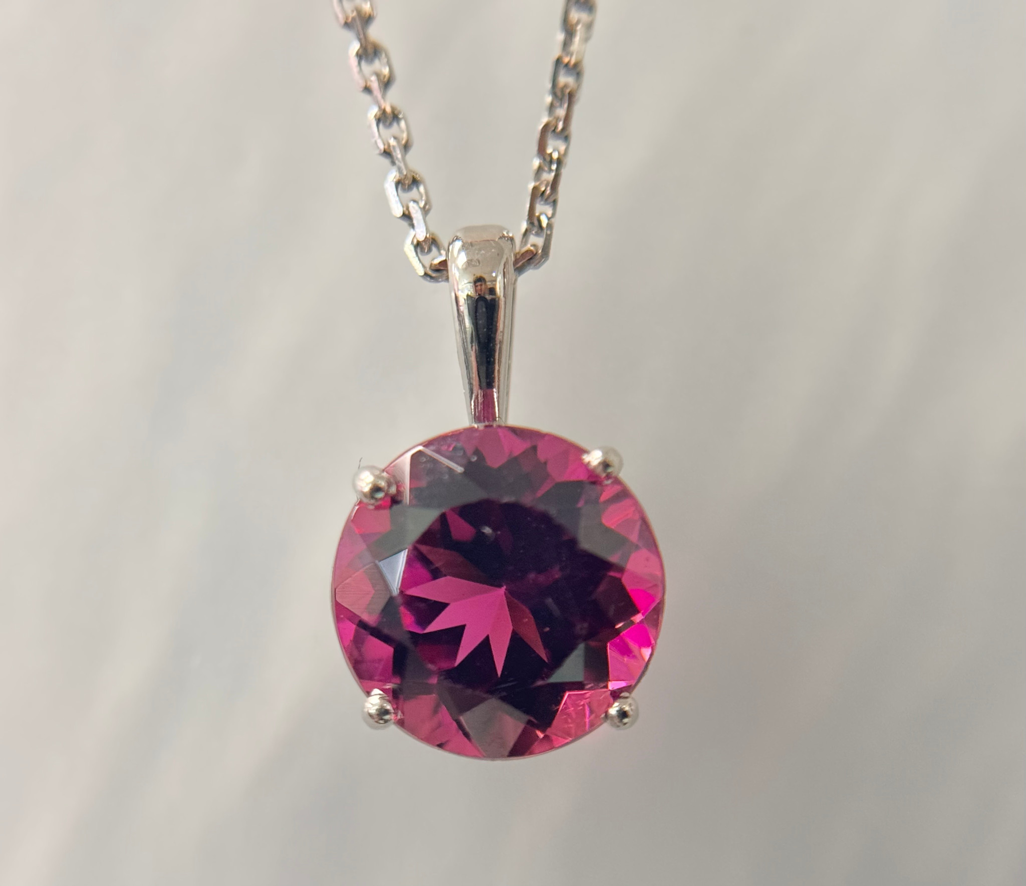 14KW Rubellite Tourmaline AAA 3.69T Pendant .925 Chain