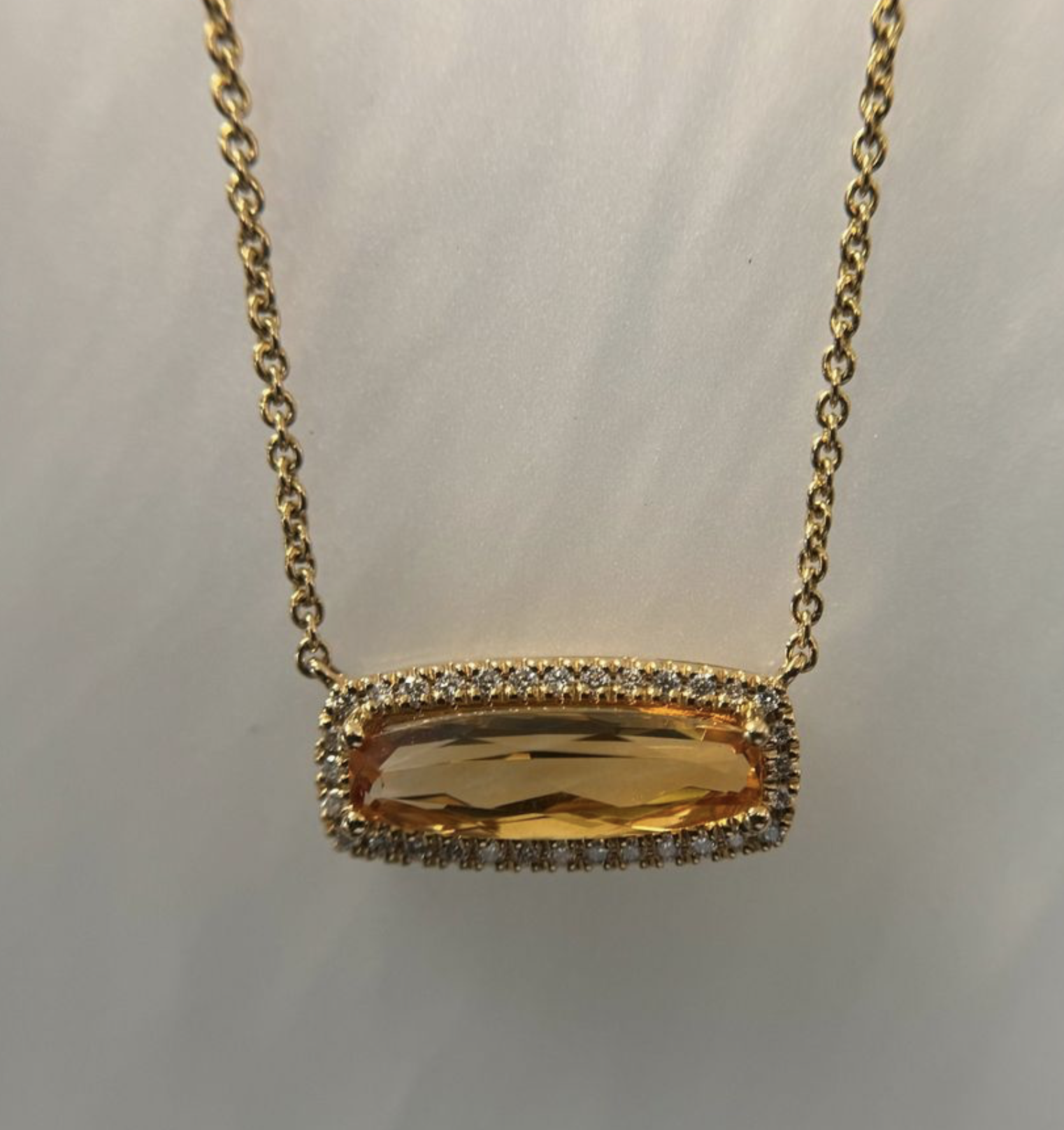 14KY 2.1CT Citrine Pendant