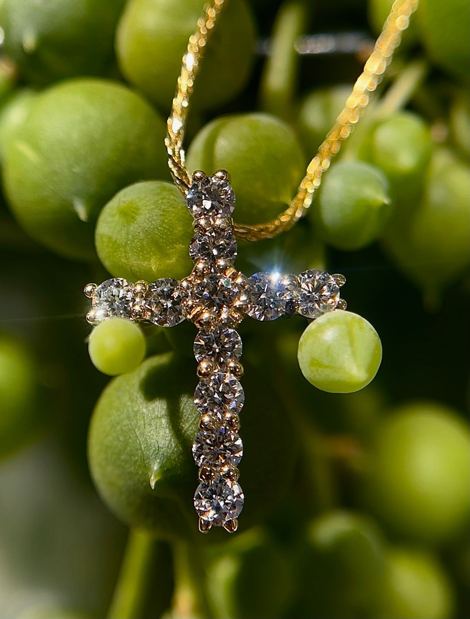 14KY .35TW Lab Grown Diamond Cross