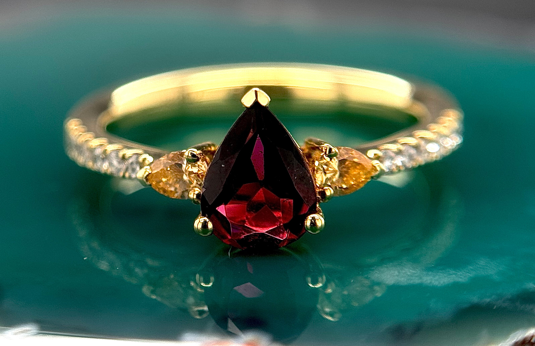 18KY Rubellite & Natural Diamond Ring