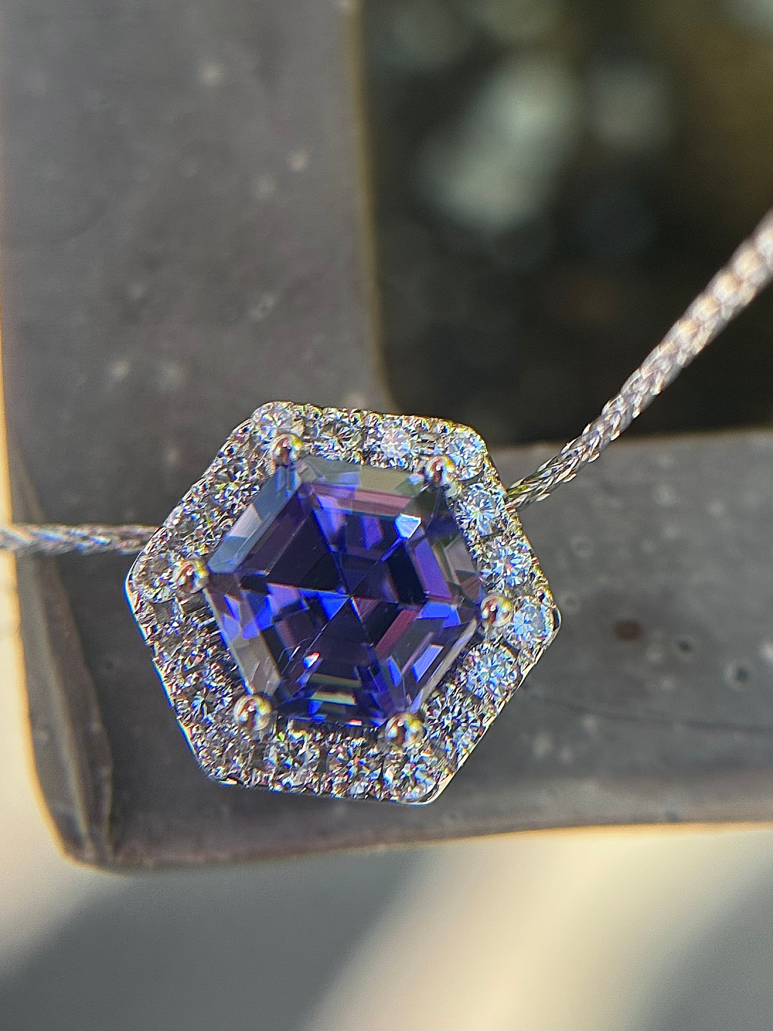 14KW 1.26CT Hexagon Tanzanite Halo Pendant LG Dia