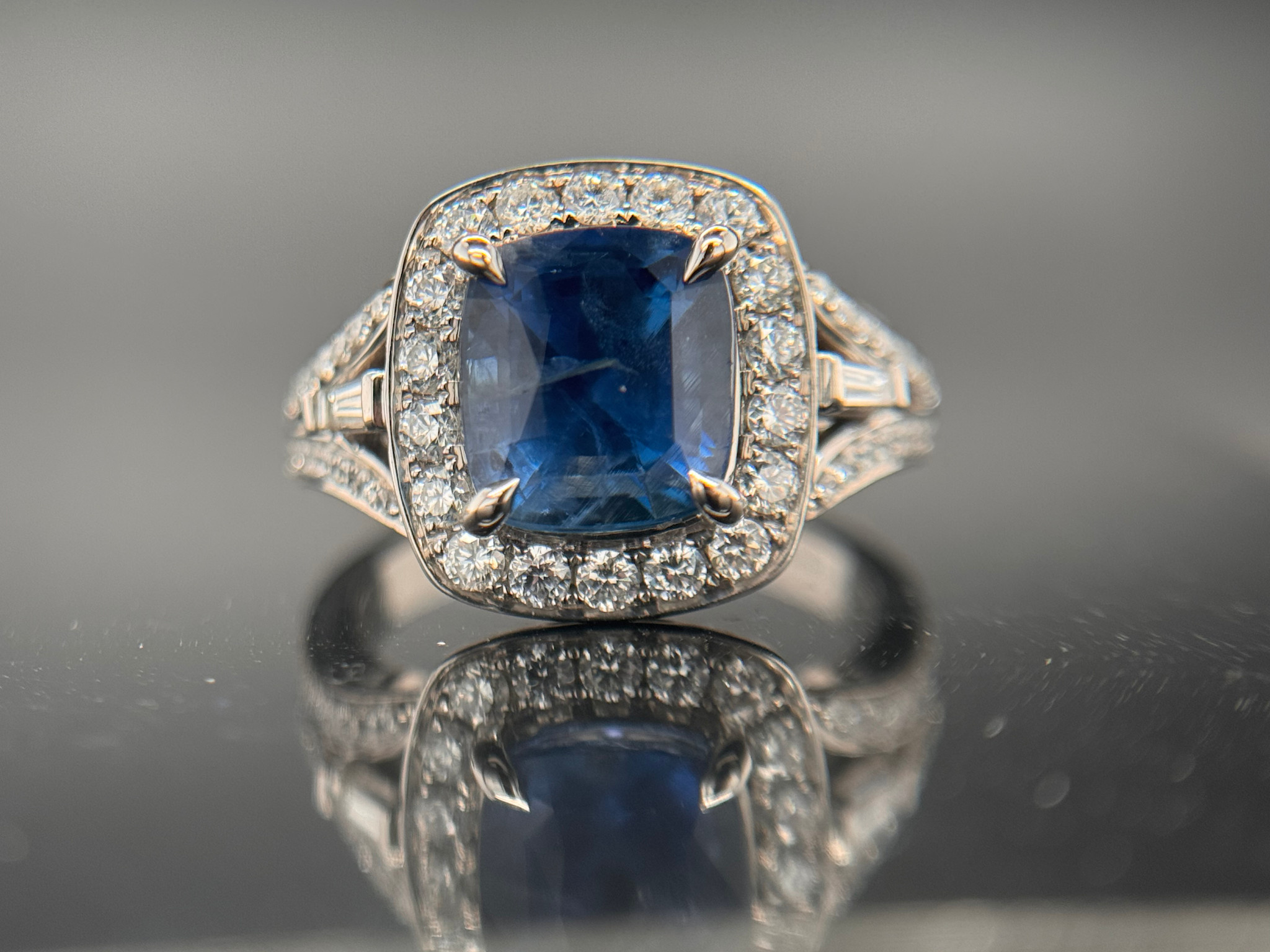 18KW Natural 3.74CT Sapphire & Diamond Ring .65