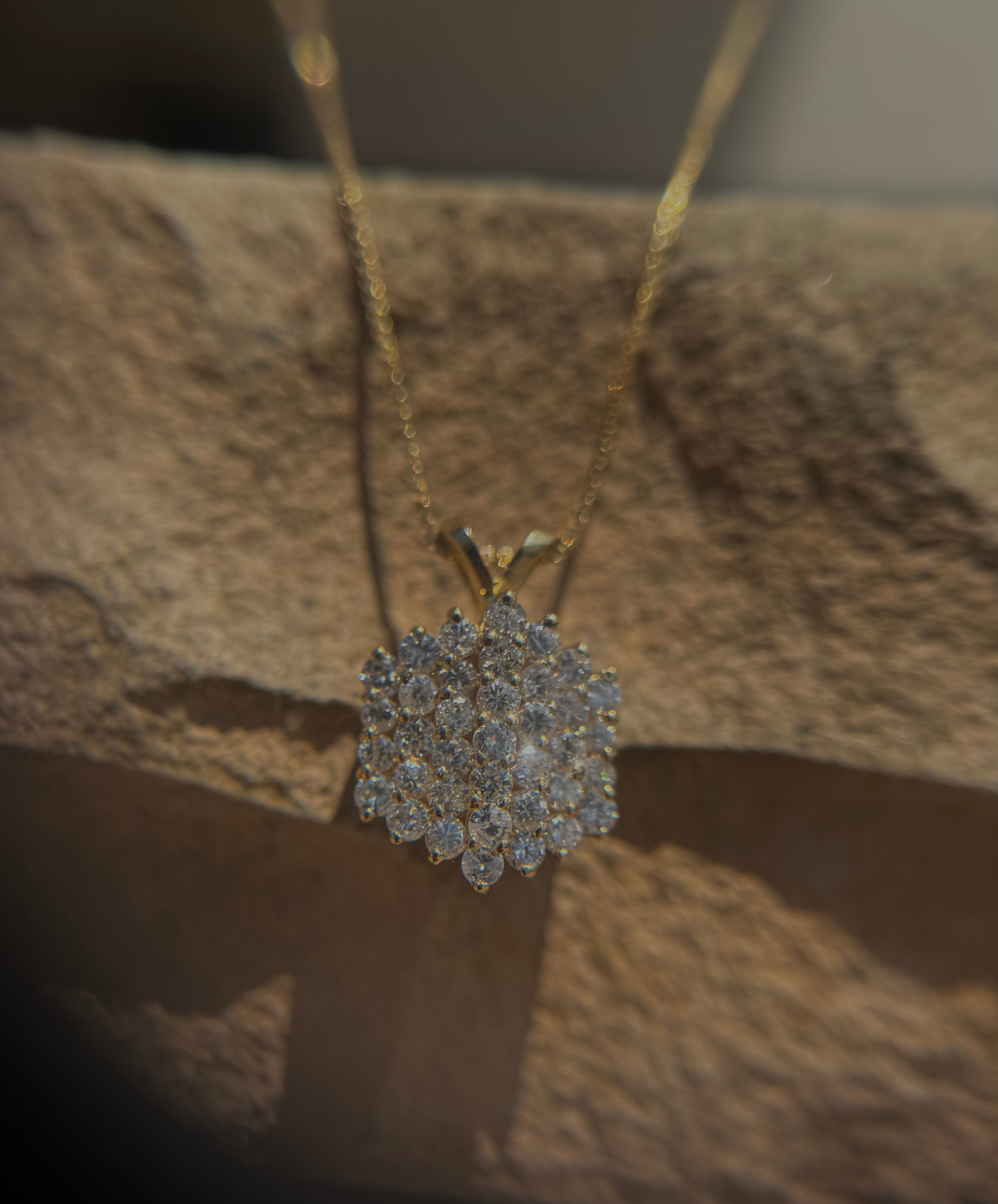 14KY 1.1CT (approx) Natural Diamond Cluster Pendant