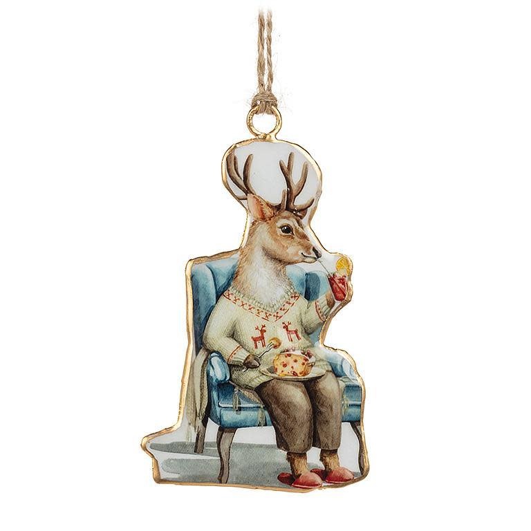 Deer in chair ornament/ ornement renne chaise