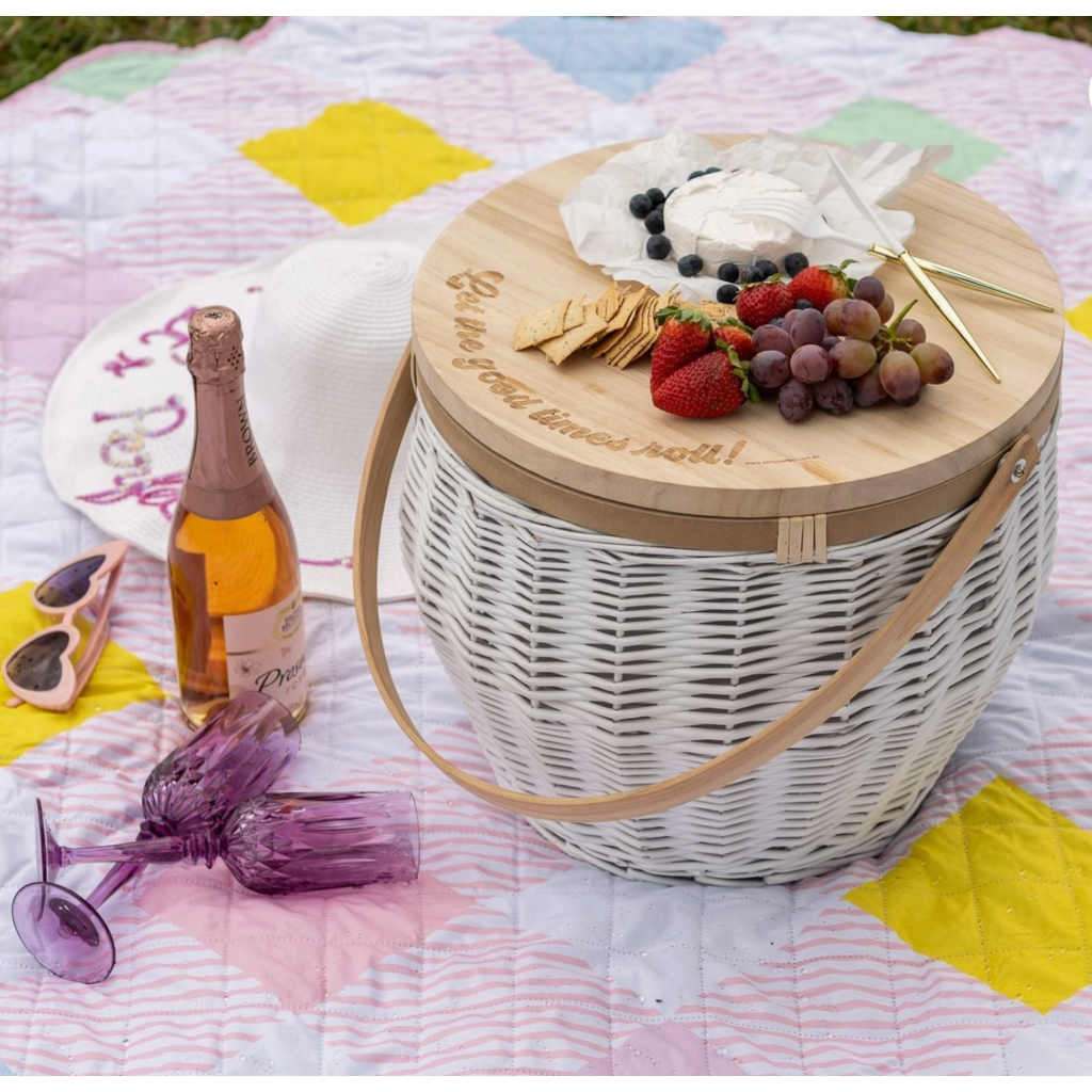 White Colored Wicker Insulated Picnic Basket