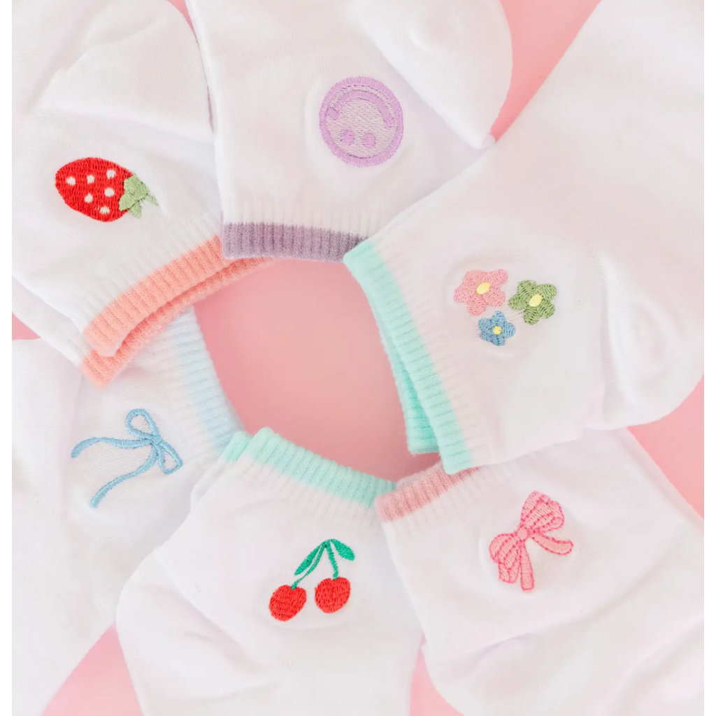 Women's Embroidered Ankle Socks