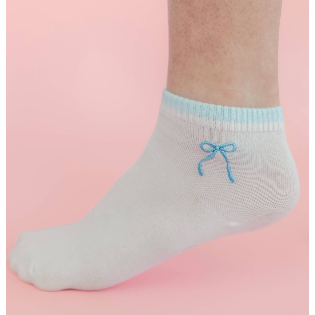 Women's Embroidered Ankle Socks