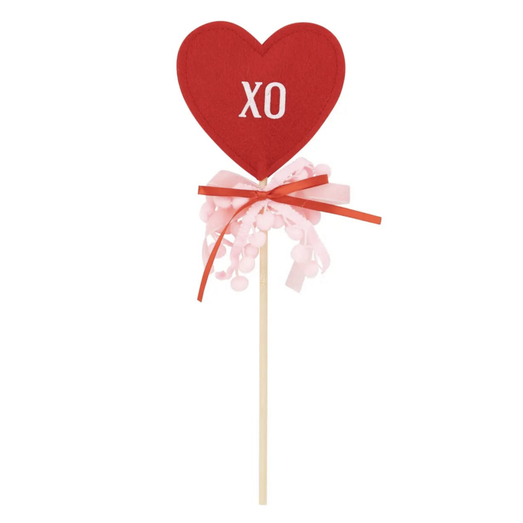 Puffy Felt Heart Wand