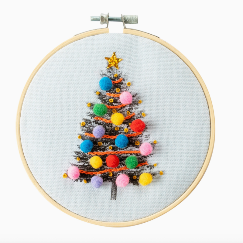 Christmas Tree Embroidery Hoop Kit