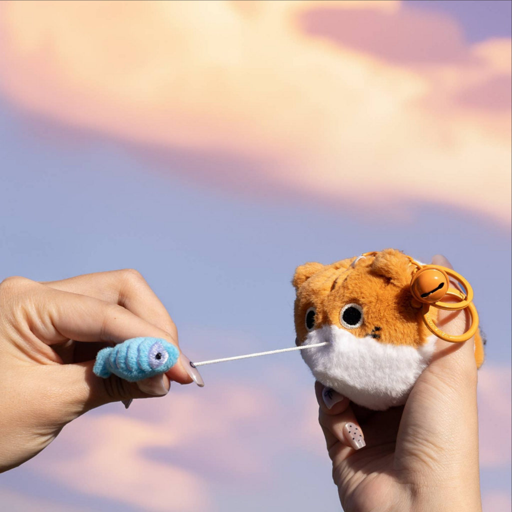 Orange Kitty & Fish Pull On Me Keychain
