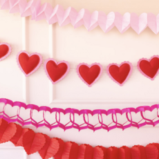 Triple Heart Tissue Garland