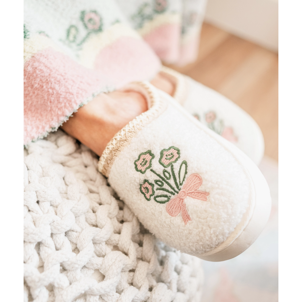 Patchwork Floral Platform Sole Embroidered Slippers
