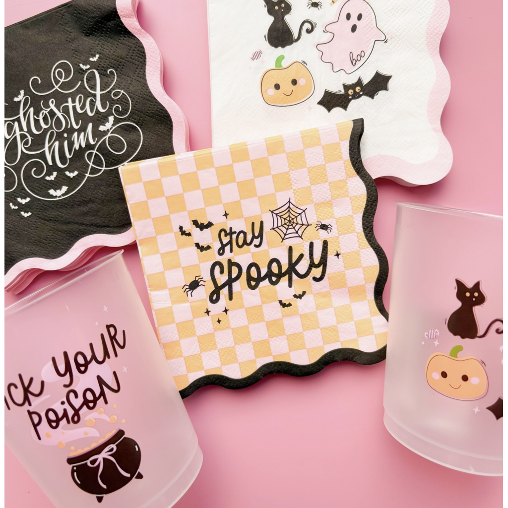 Stay Spooky Checkered Wavy Napkins