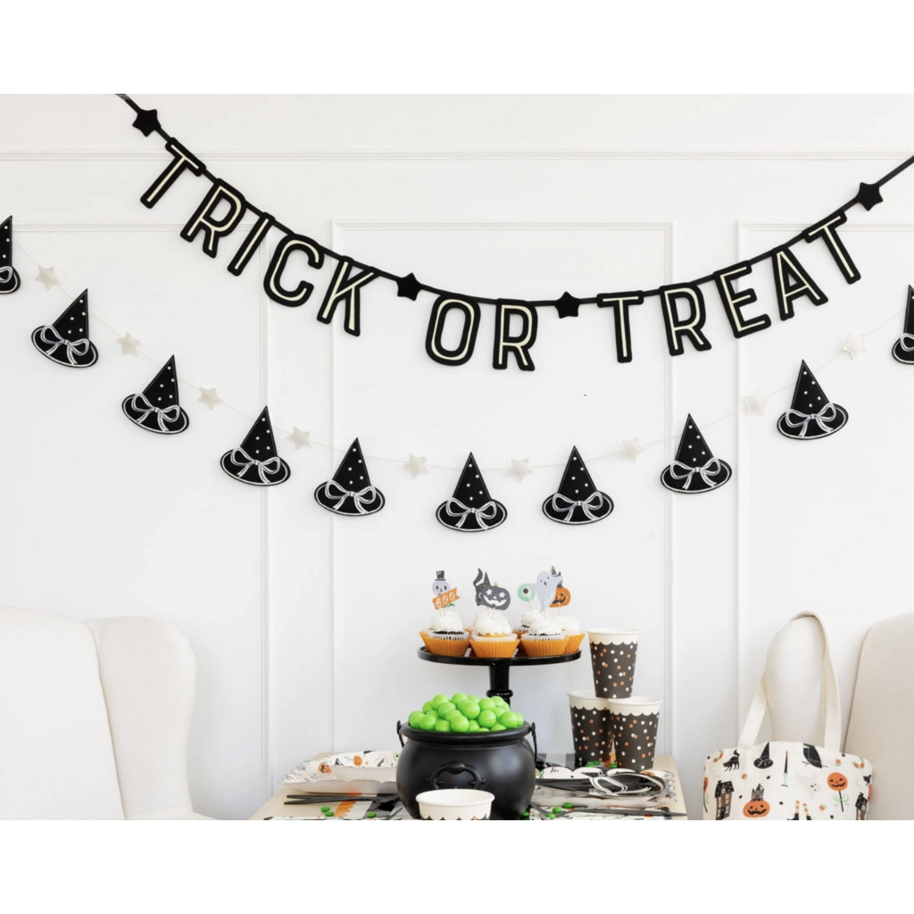 Puffy Felt Witch Hats Banner