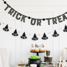 Puffy Felt Witch Hats Banner