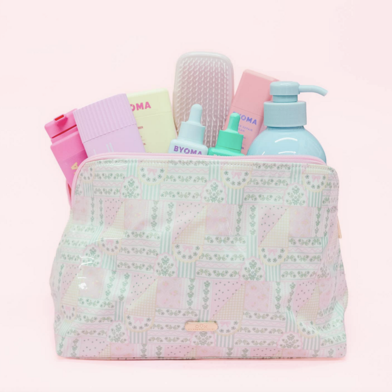 Large Cosmetic Wipeable Pouch with Zipper - Patchwork Floral
