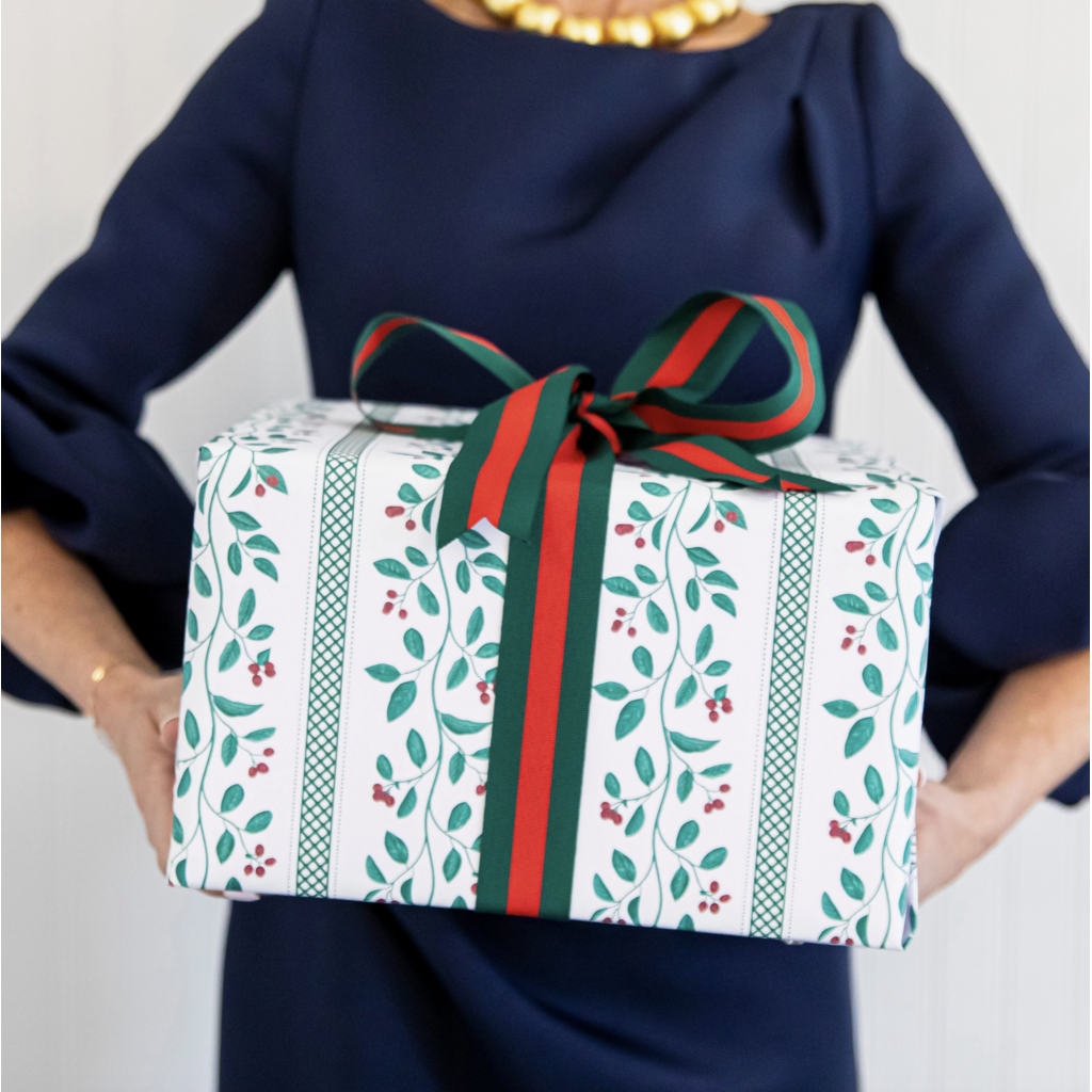 Christmas Berries Continuous Gift Wrap Roll