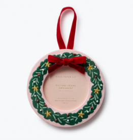 Christmas Wreath Embroidered Frame Ornament