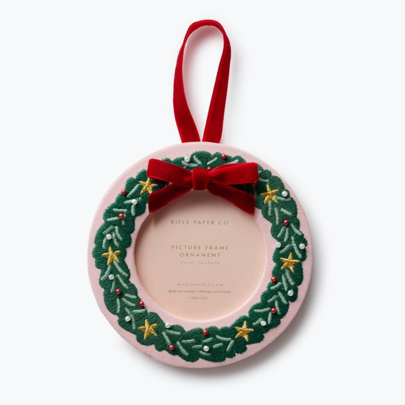 Christmas Wreath Embroidered Frame Ornament