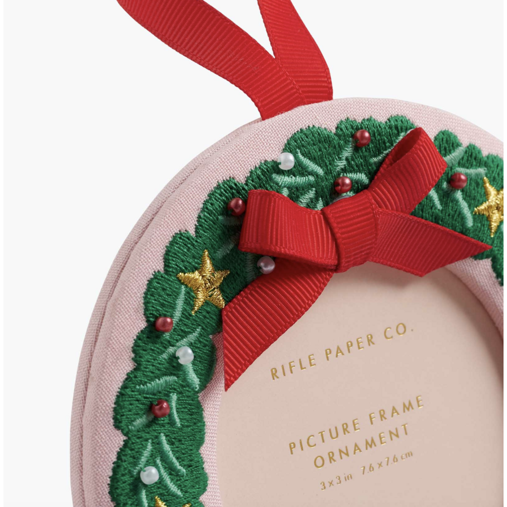 Christmas Wreath Embroidered Frame Ornament