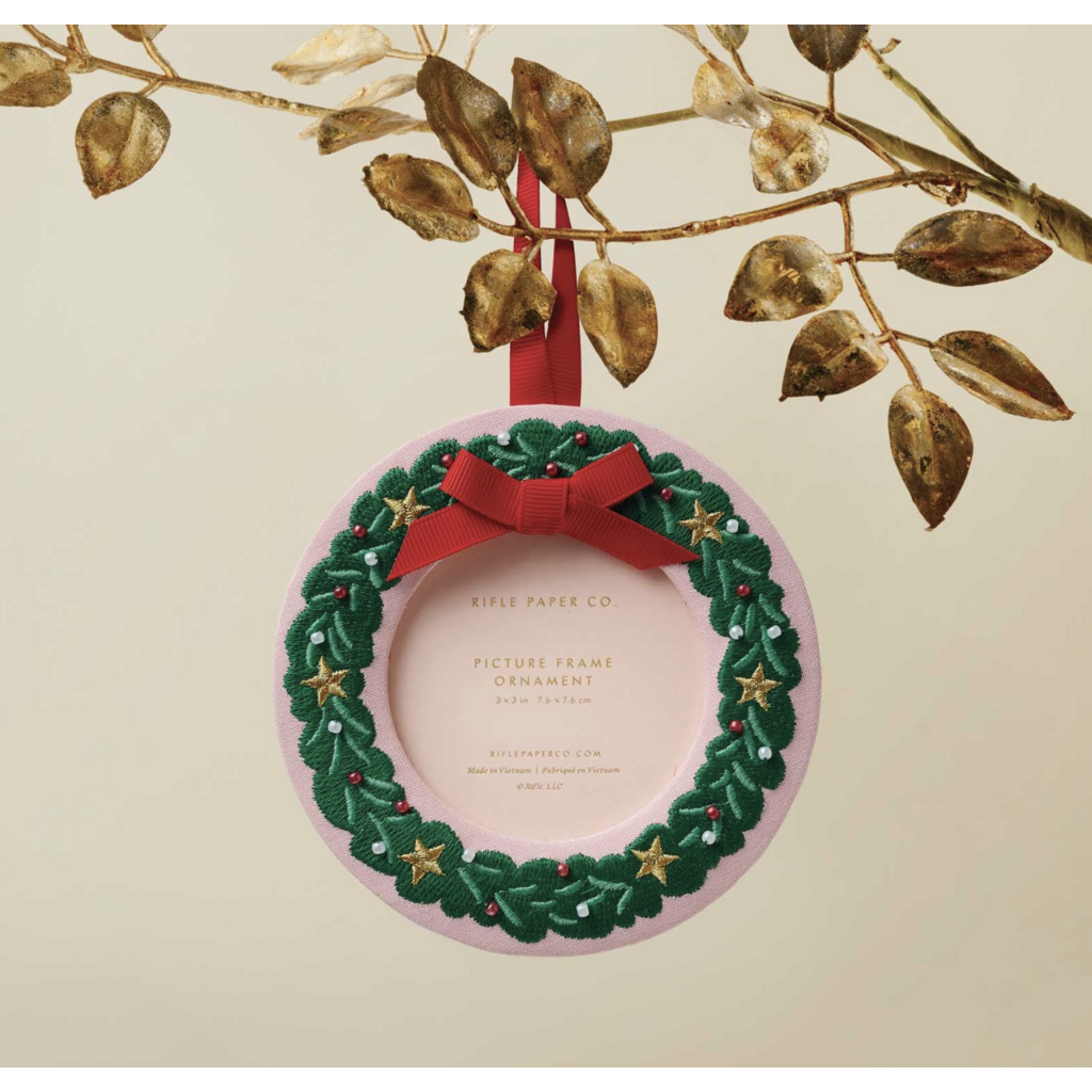 Christmas Wreath Embroidered Frame Ornament
