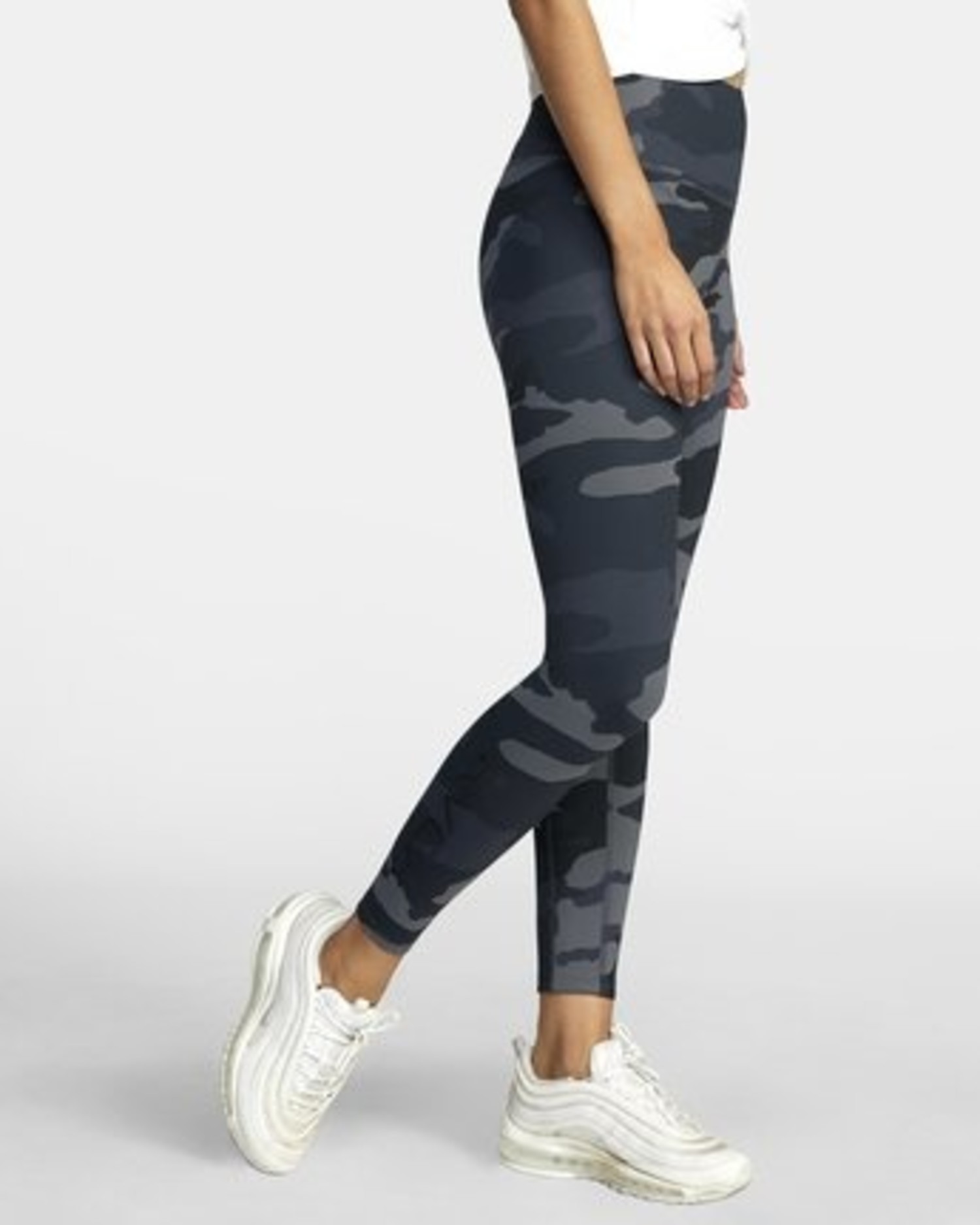 SPORTS LEGGINGS - JJ'S FASHIONS