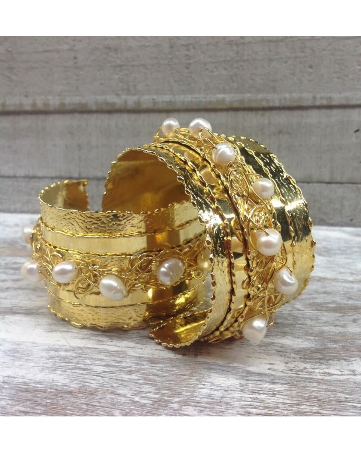 Gold Plated Cuff with fresh Water Pearl