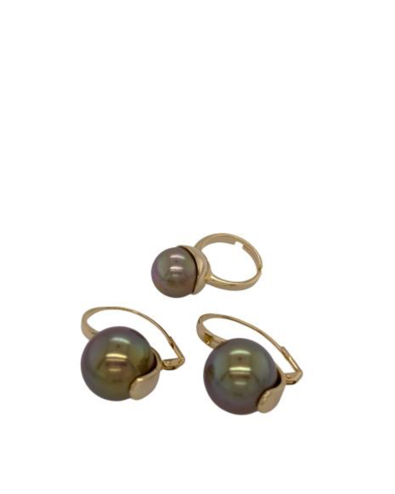 Gold Pearl Earings