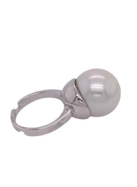 white Pearl silver ring