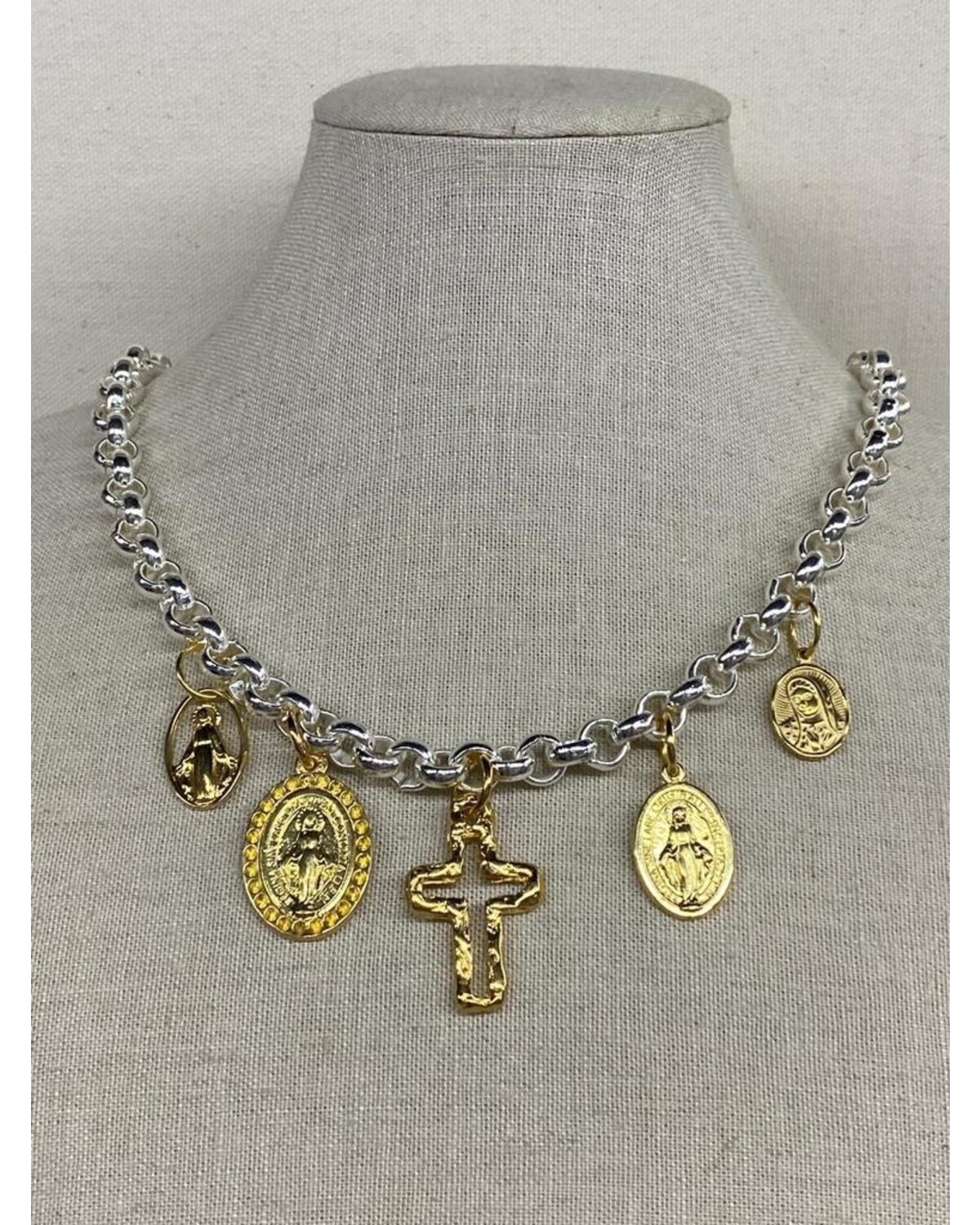 Virgins necklace by 4 soles