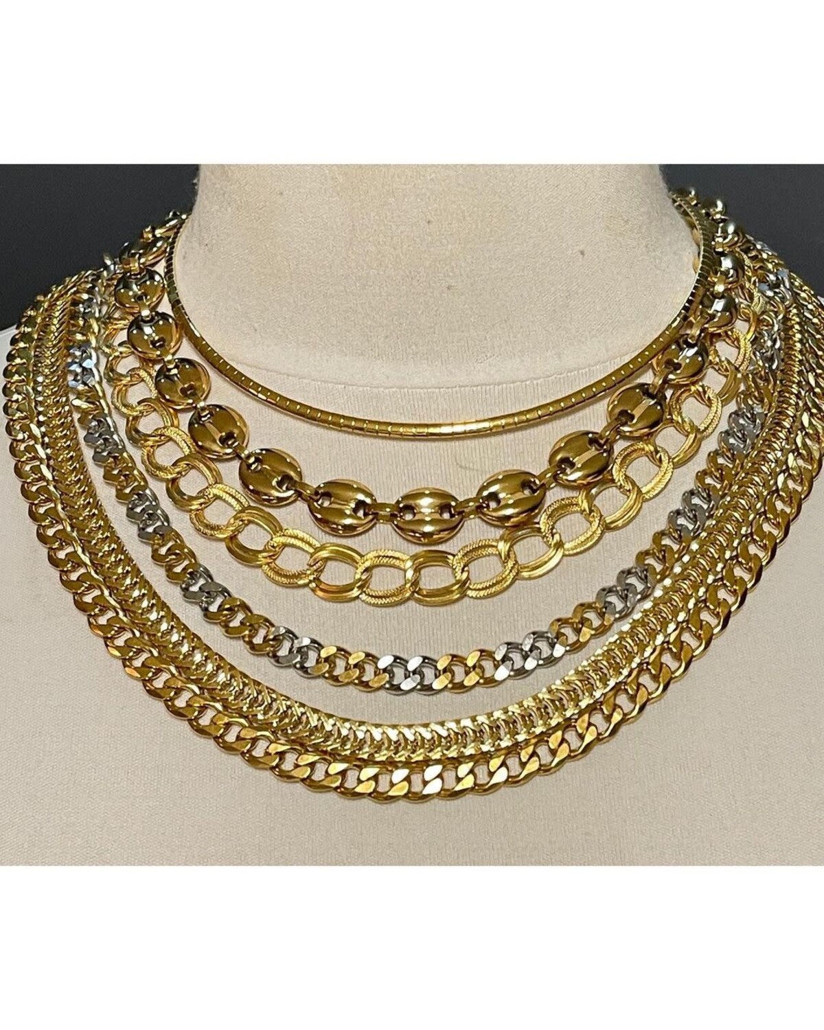 Set 6 Necklaces & 5 bracelet