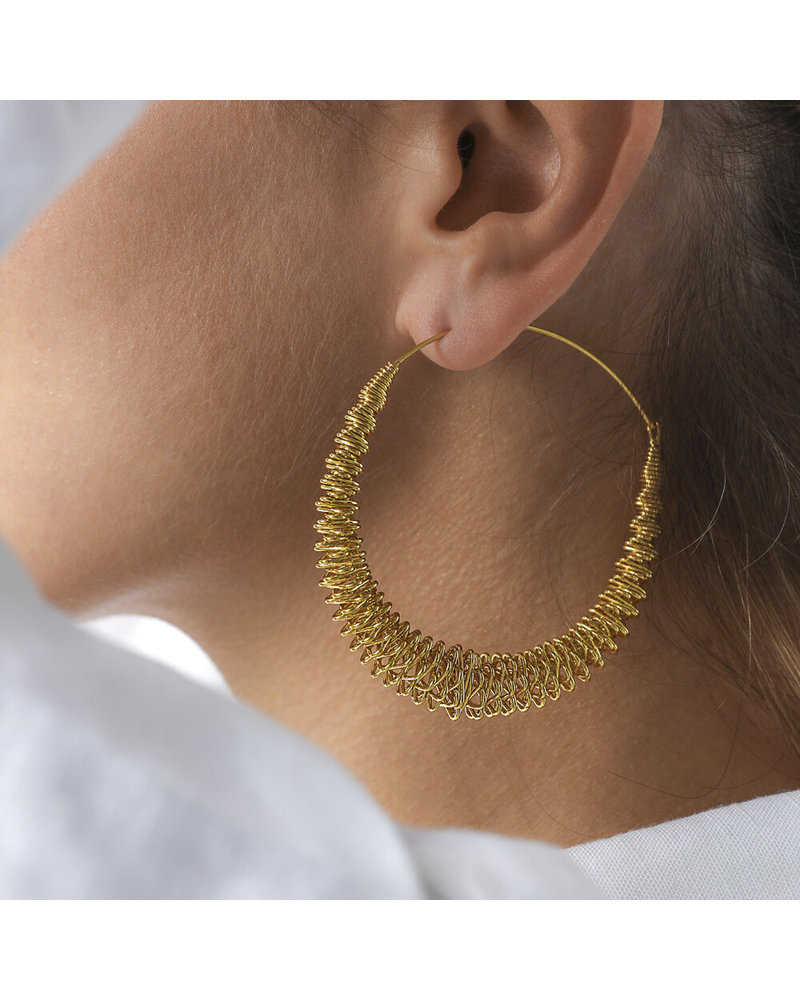 DD16093 / Flexible Hoop Earrings