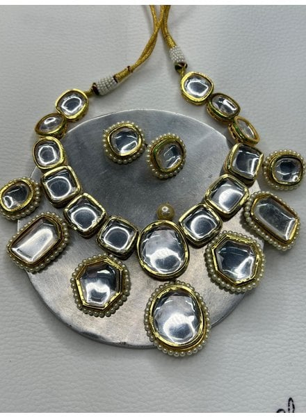 Set Necklace and Earrings