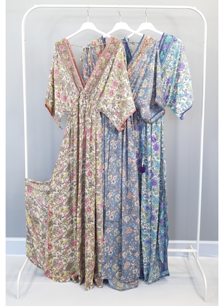 d7640 Long Dress Silk Collection