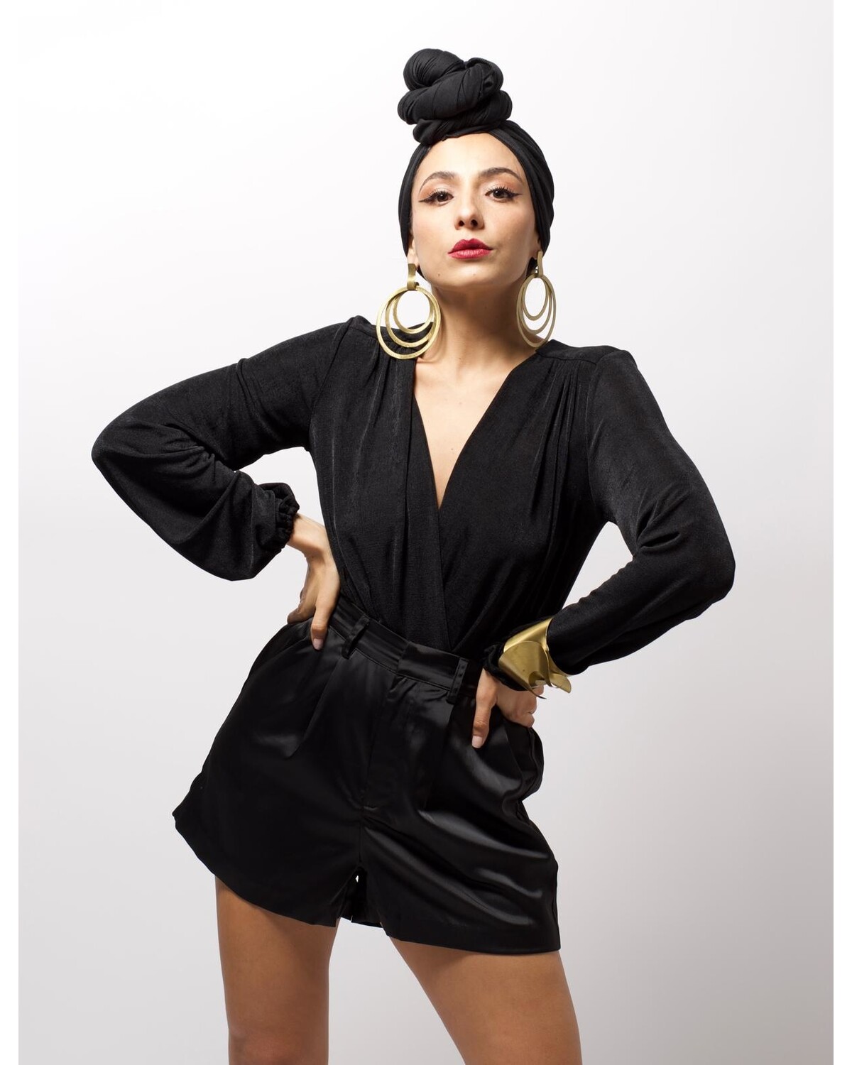 High Waist Pleated Shorts black