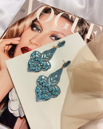 Amanda blue hotsell earrings