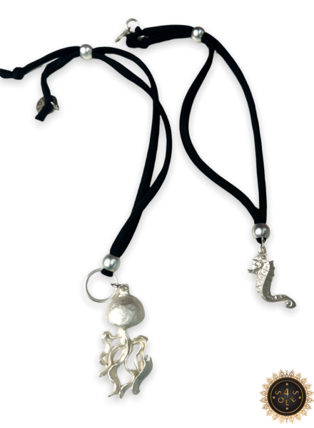 Sea fish or Jelly short necklace