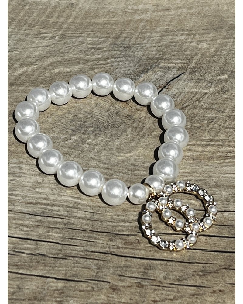 Pearl Chanel bracelet