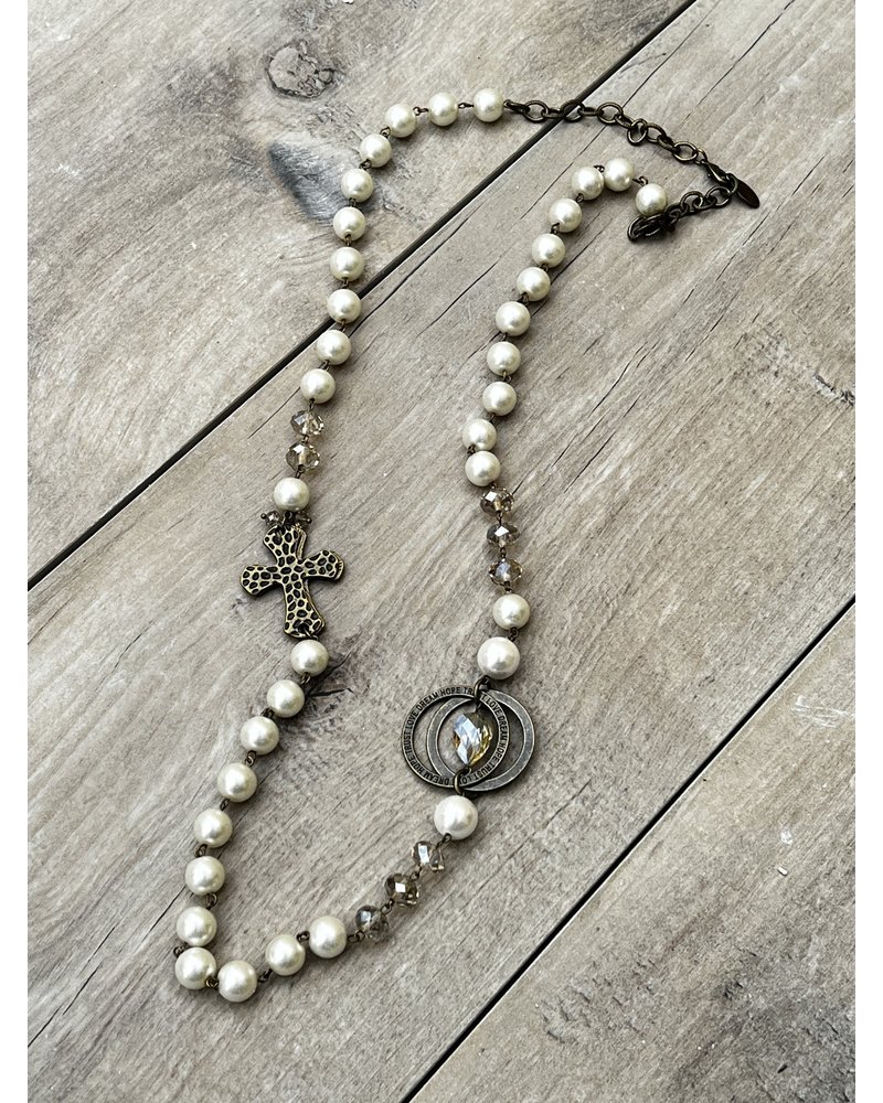 Vintage pearl necklace