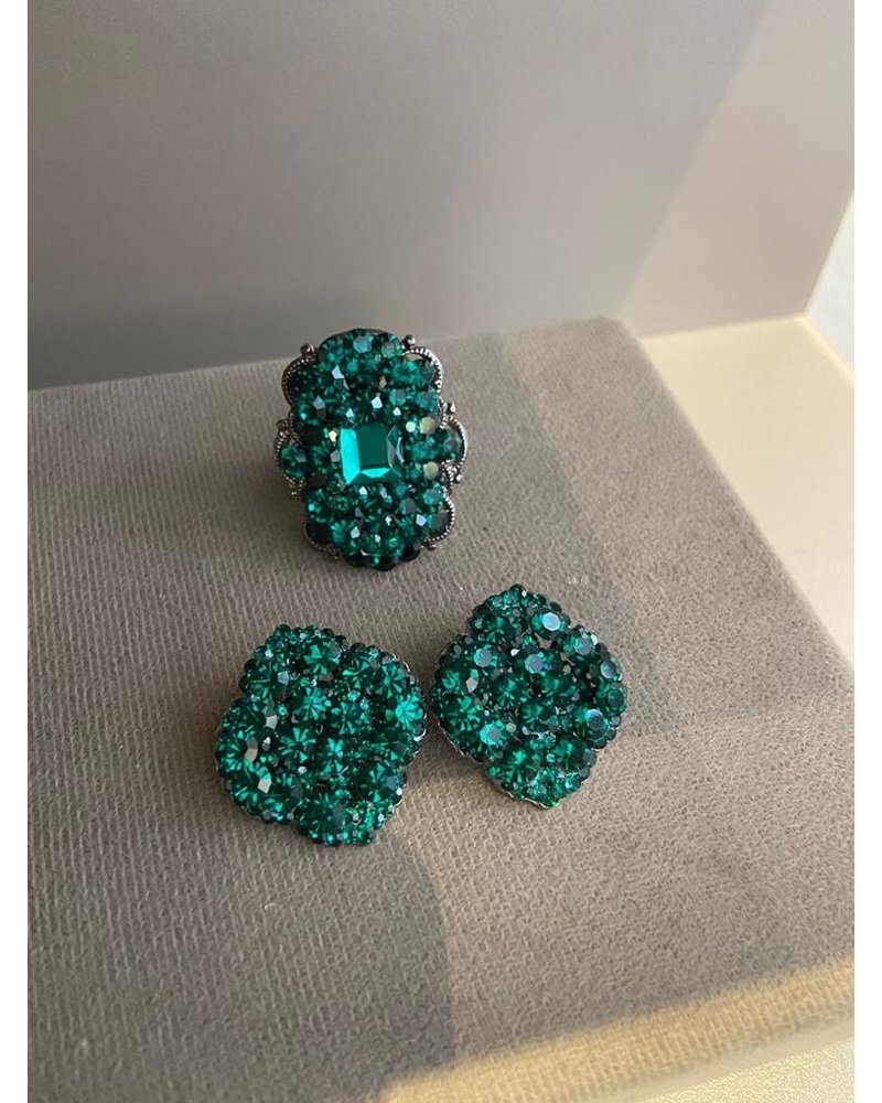 Green ring and  earrings